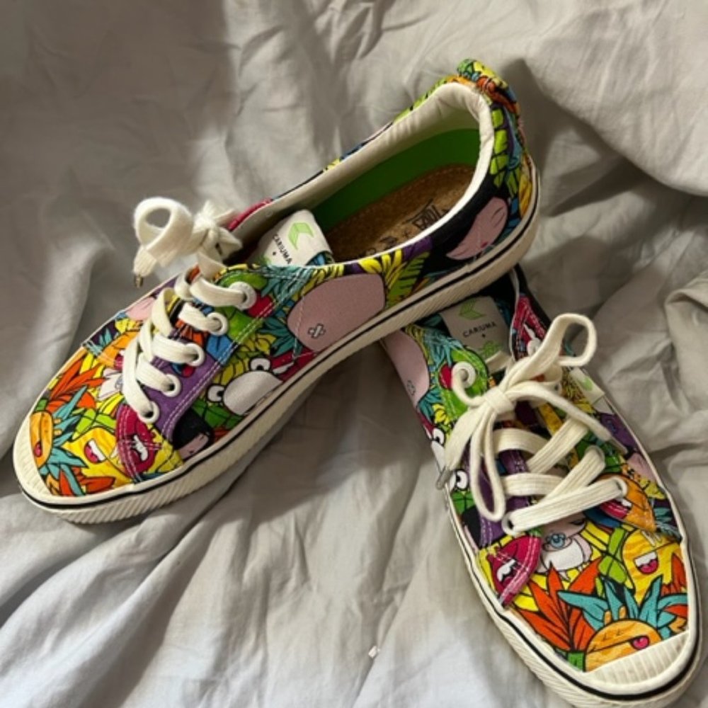 Cariuma  OCA Low Women's Limited Edition Sneaker, Size 9